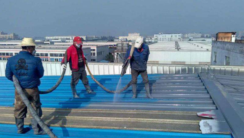 噴涂聚脲涂料(聚脲噴涂機)在彩鋼瓦中的應用-京華邦威 噴涂聚脲涂料(聚脲噴涂機)在彩鋼瓦中的應用-京華邦威